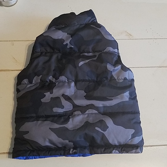 Reversible Vest - Picture 4 of 7